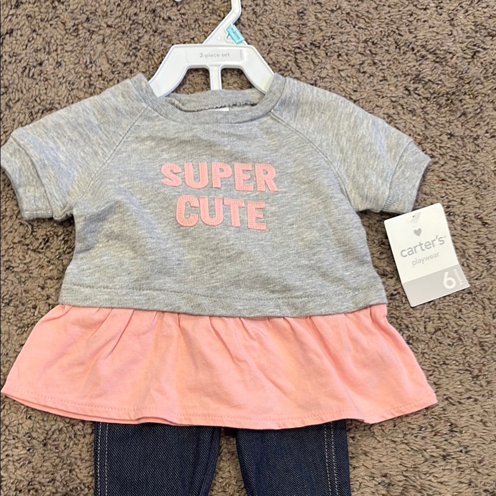 Carter's Super Cute Baby Outfit with Socks - Picture 2 of 5